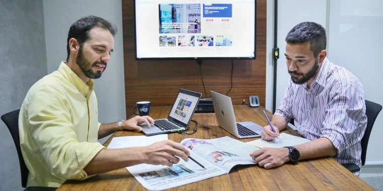 Max Pires e Marcelo Janssen, diretor superintendente da Rede OCP, na redação